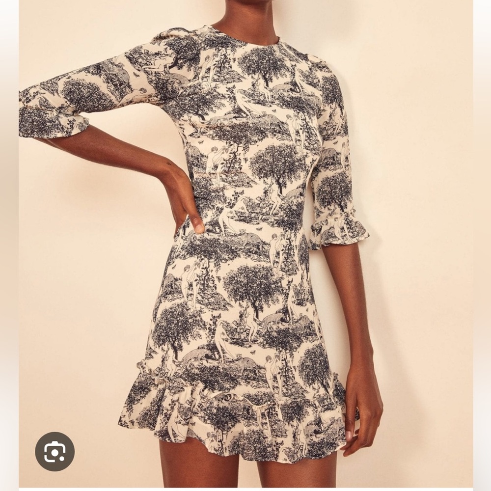 Reformation Doutzen Dress in Toile